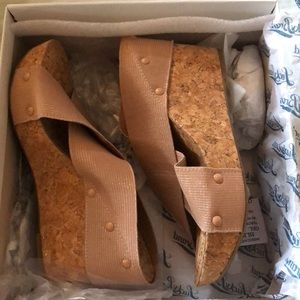 Lucky Brand blush platform wedge size 7